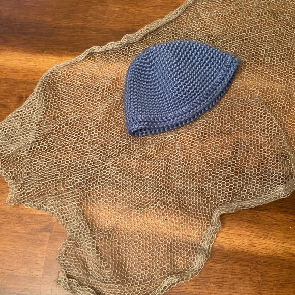 Newborn Photography Wrap and Hat - Picture 2 of 4